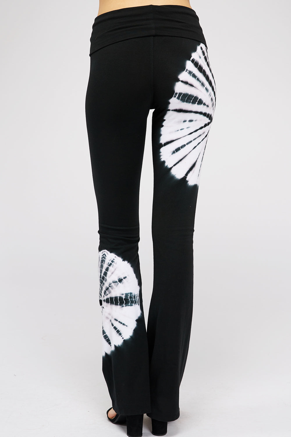 Black & White Spiral Tie-Dye Yoga Pant