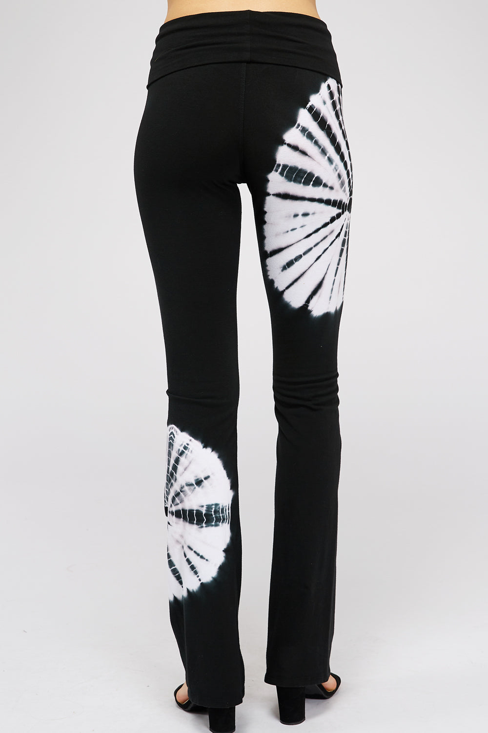 Black & White Spiral Tie-Dye Yoga Pant
